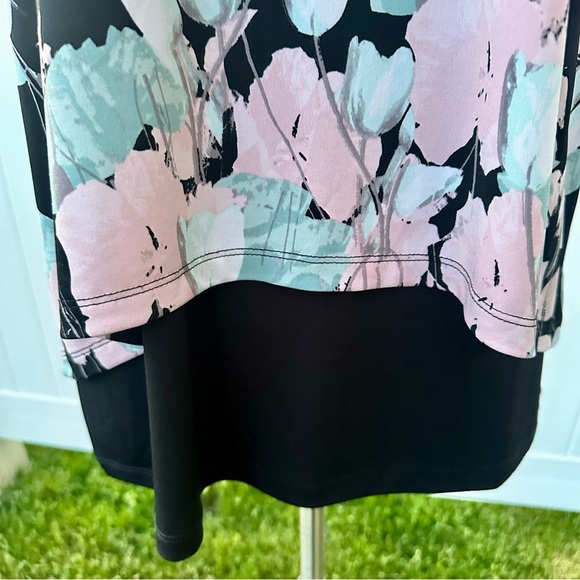 ALFANI FLORAL SLEEVELESS TOP - Picture 13 of 16